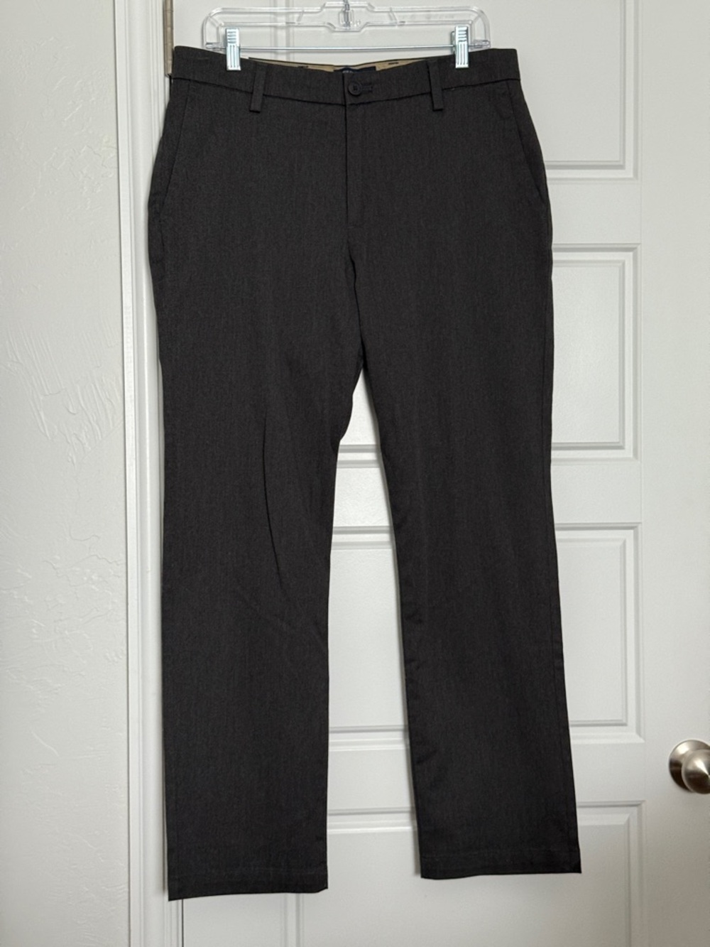 NWT men’s dockers signature khaki straight fit lux cotton stretch charcoal gray